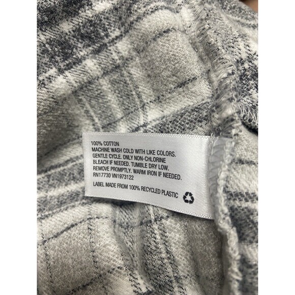 Wild Fable Shacket Womens Large Gray Plaid Long Sleeved Button Up Flannel Pocket - Picture 6 of 6
